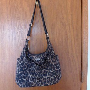 Baggallini hobo bag leopard print EUC